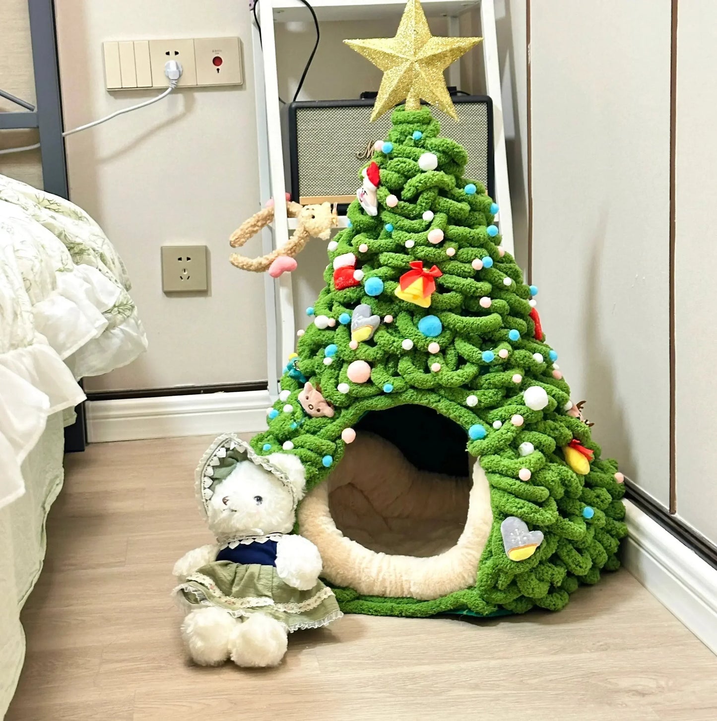 Christmas Tree Cat Bed DIY Yarn Tools Package Homemade Puppy Nest for Autumn Winter Warmth Four Seasons Universal Pet Suppplies