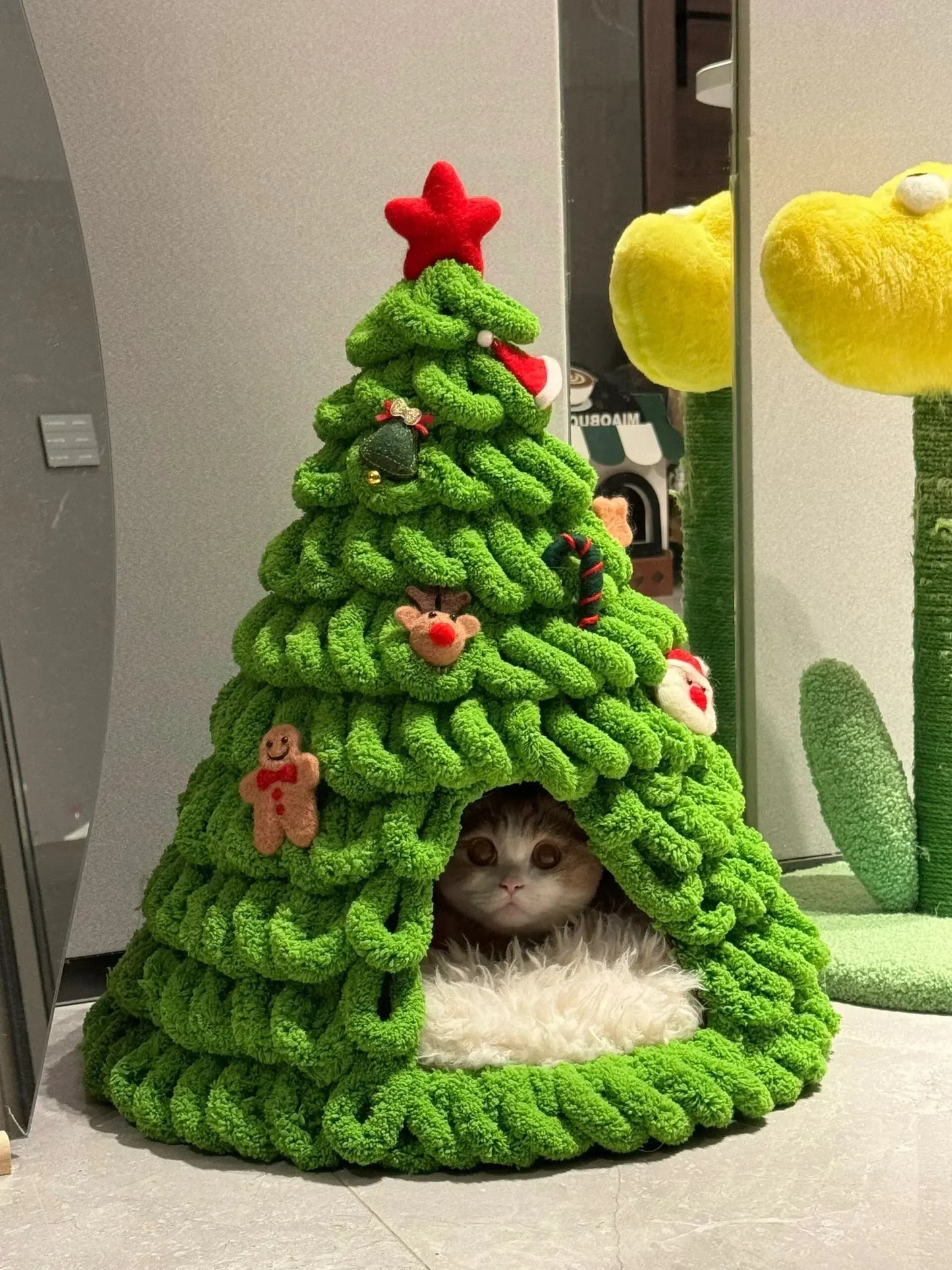 Christmas Tree Cat Bed DIY Yarn Tools Package Homemade Puppy Nest for Autumn Winter Warmth Four Seasons Universal Pet Suppplies
